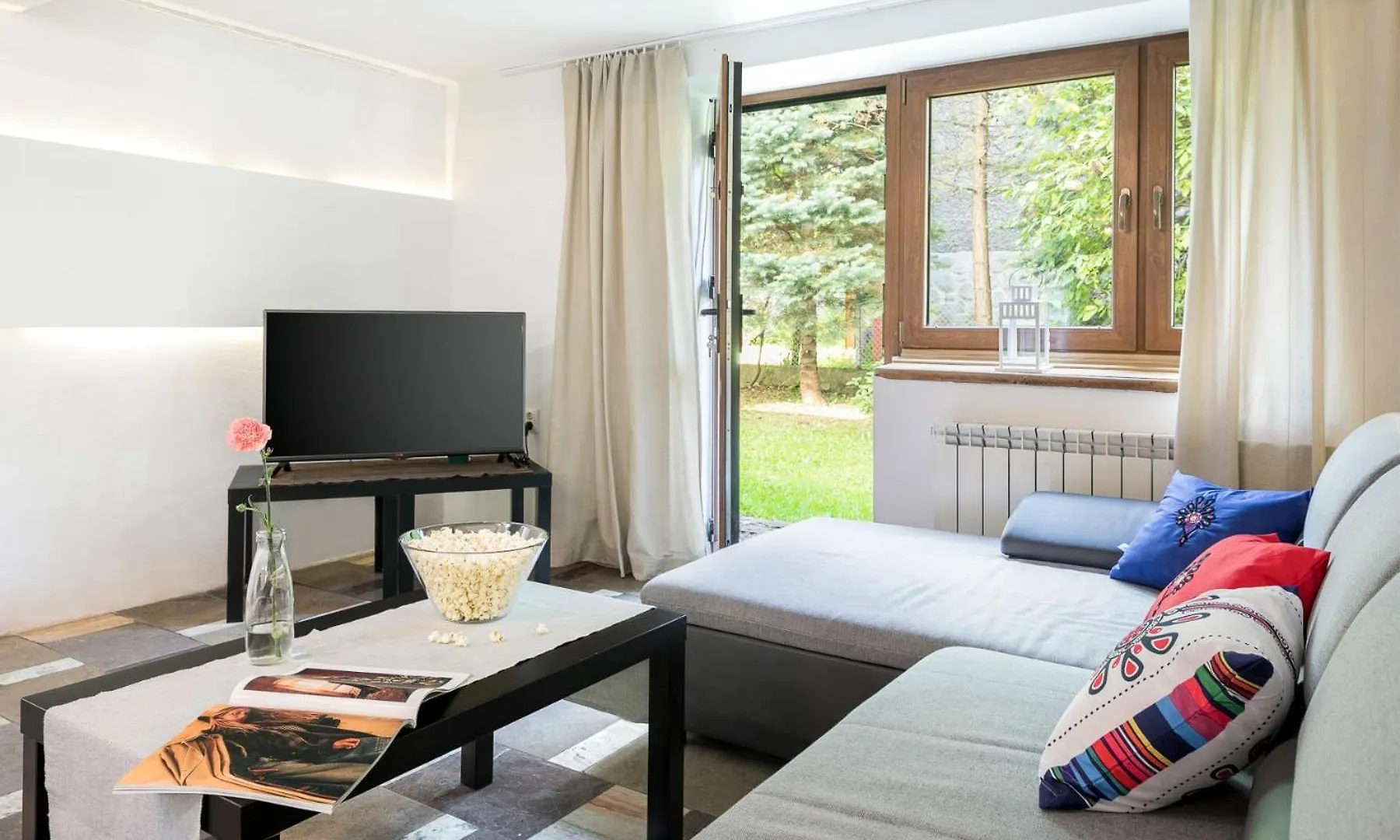 Large Apartment In Centre Of Zakopane By Rent Like Home